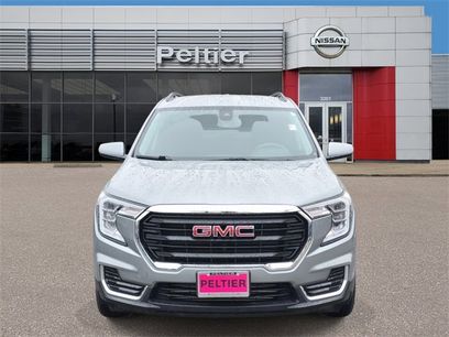Used 2024 GMC Terrain SLE w/ Driver Convenience Package