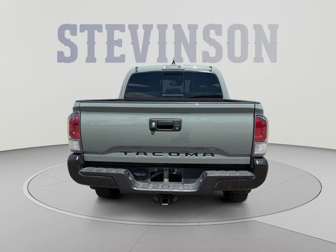 Used 2022 Toyota Tacoma TRD Off-Road w/ Truck Exterior Package (TMS) AWD/4WD image 4