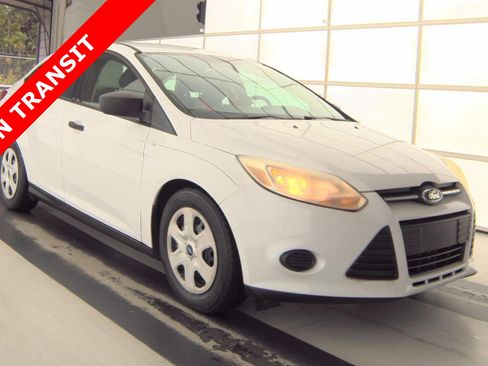 Used 2014 Ford Focus S FWD image 3
