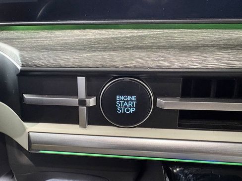 Used 2024 Hyundai Santa Fe Calligraphy image 22