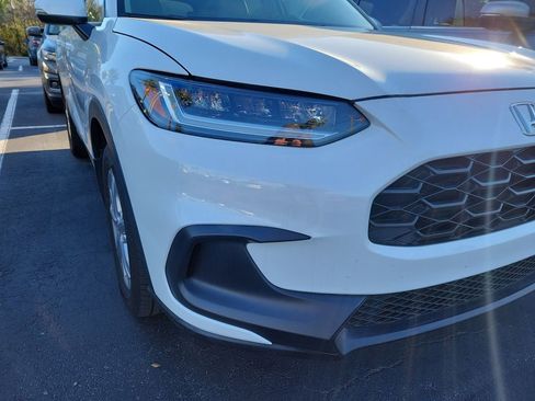 Used 2023 Honda HR-V LX image 8