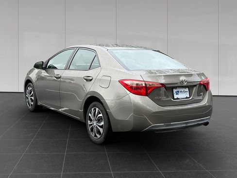 Used 2019 Toyota Corolla LE FWD image 3