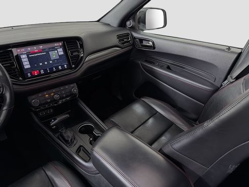 Used 2024 Dodge Durango GT RWD image 28