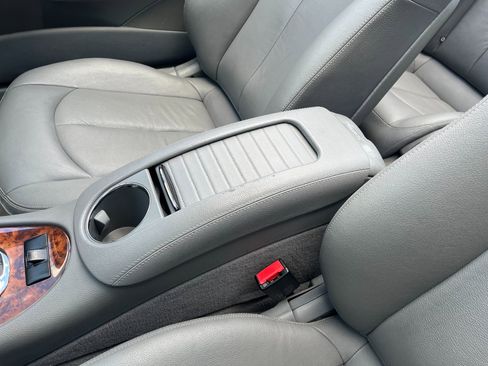 Used 2006 Mercedes-Benz CLK 350 Cabriolet image 32