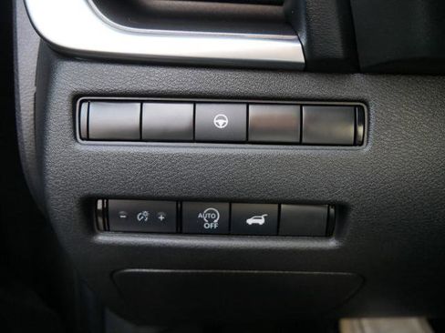 Certified 2023 Nissan Rogue SV w/ SV Premium B Package image 28