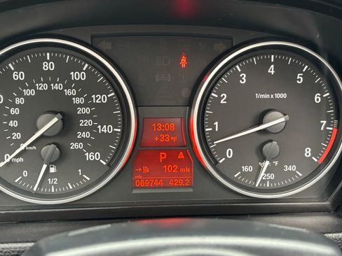 Used 2013 BMW 335i Convertible image 35