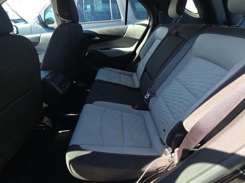 Used 2018 Chevrolet Equinox LS image 11
