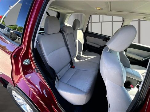 Used 2015 Subaru Forester 2.5i Premium w/ All-Weather Package AWD/4WD image 28