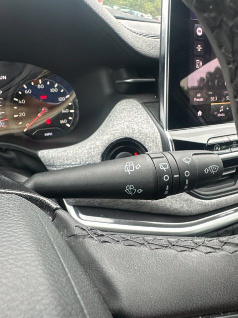 Used 2024 Jeep Compass Latitude AWD/4WD image 40