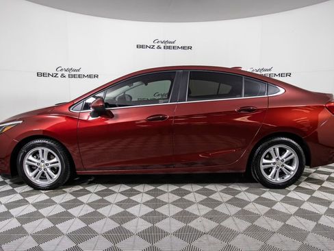 Used 2017 Chevrolet Cruze LT w/ Convenience Package image 11