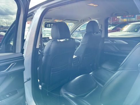 Used 2022 MAZDA CX-9 Touring image 13