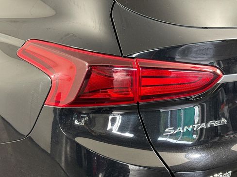 Used 2020 Hyundai Santa Fe SE image 35