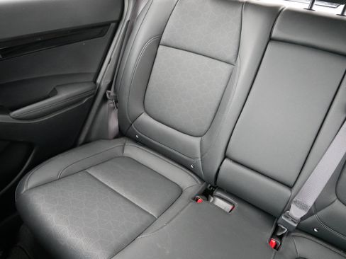 Used 2025 Kia Seltos EX w/ EX Sunroof Package image 12