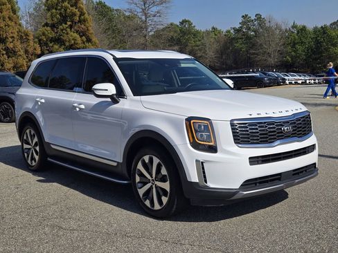 Certified 2021 Kia Telluride EX w/ EX Premium Package image 3