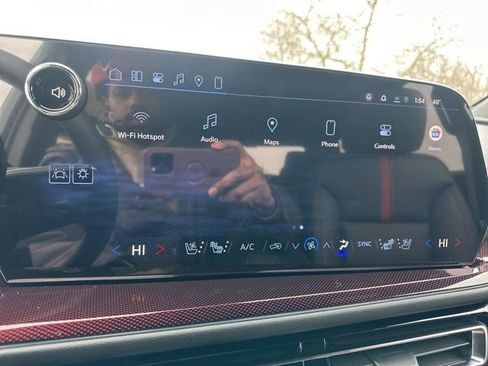 New 2026 Chevrolet Traverse RS image 24