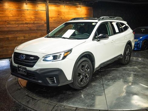 Used 2022 Subaru Outback Onyx Edition XT w/ Popular Package #2 AWD/4WD image 2