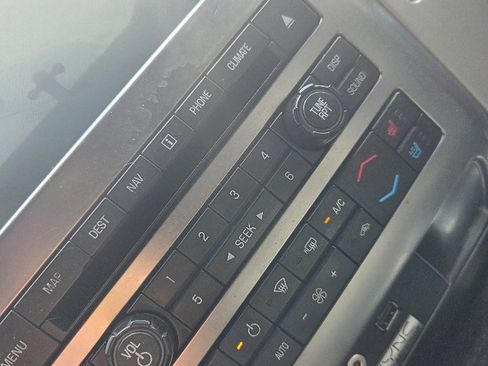 Used 2012 Ford F150 Raptor w/ Raptor Luxury Pkg image 27