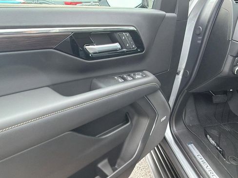 New 2026 Chevrolet Tahoe Premier w/ Sun And Tow Package AWD/4WD image 12