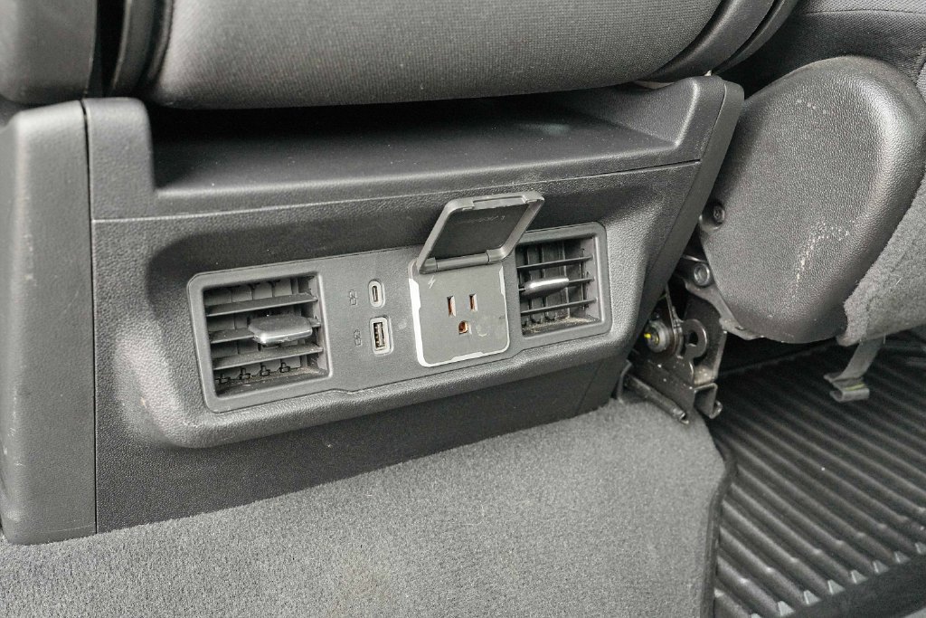 Used 2025 Chevrolet Silverado 2500 LT w/ Convenience Package AWD/4WD image 21