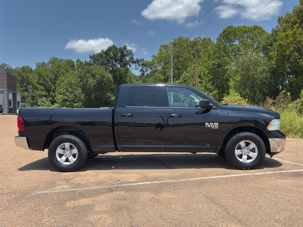 Used 2020 RAM 1500 Classic SLT AWD/4WD image 3