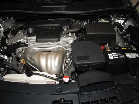 Used 2016 Toyota Camry LE FWD image 20