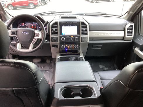 Used 2019 Ford F250 Lariat w/ Lariat Ultimate Package AWD/4WD image 18