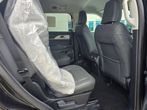 New 2026 Ford Explorer Active w/ Active Comfort Package AWD/4WD image 14