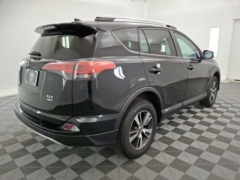 Used 2018 Toyota RAV4 XLE w/ Plus Extra Value Package AWD/4WD image 24