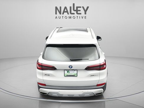 Used 2022 BMW X5 xDrive45e w/ Parking Assistance Package image 4