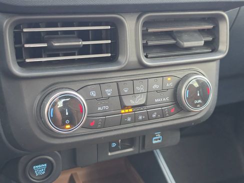 Used 2022 Ford Maverick Lariat w/ Lariat Luxury Package FWD image 27