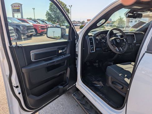Used 2022 RAM 1500 Warlock w/ Electronics Group AWD/4WD image 8