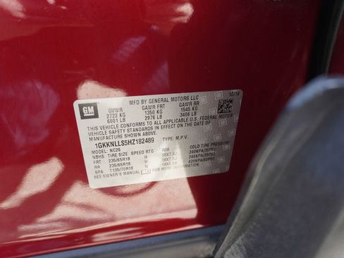 Used 2017 GMC Acadia SLE image 34