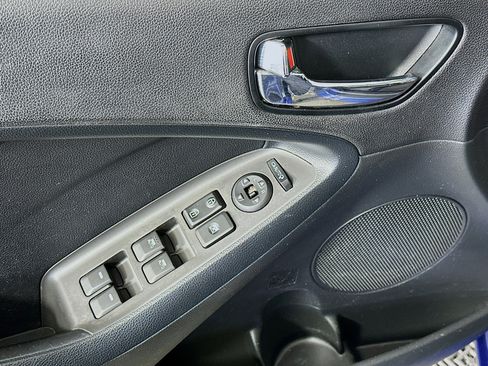 Used 2017 Kia Forte S w/ S Technology Package FWD image 15