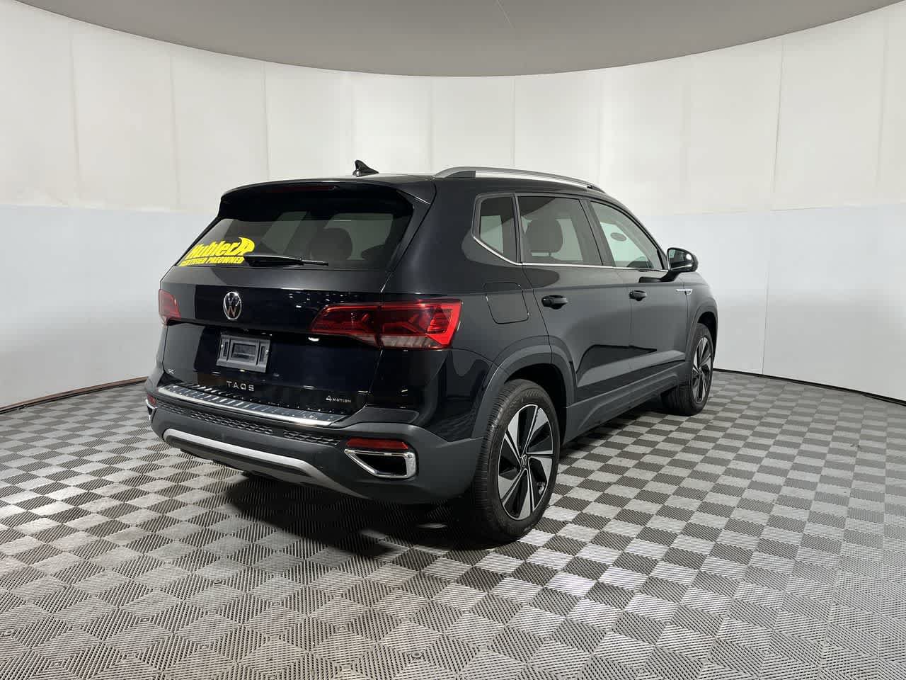 Used 2024 Volkswagen Taos SE AWD/4WD image 8