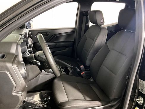 Used 2023 Chevrolet Colorado W/T RWD image 21