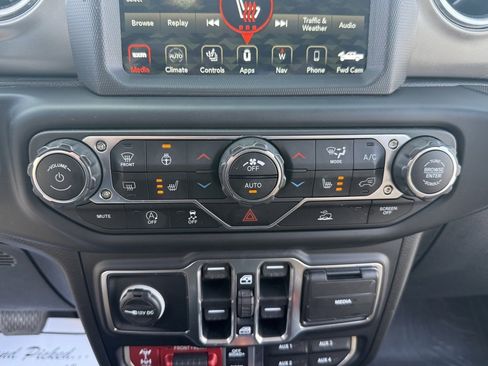 Used 2020 Jeep Gladiator Rubicon w/ Dual Top Group image 30