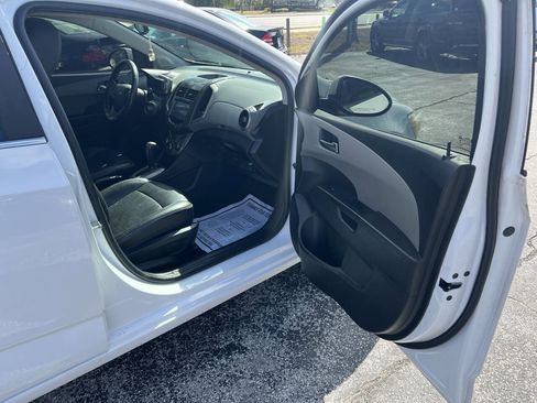 Used 2015 Chevrolet Sonic LTZ image 12