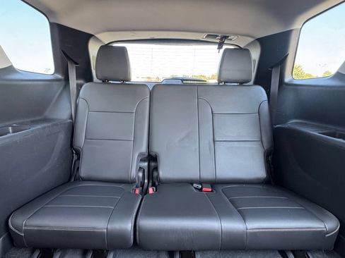 Used 2021 Chevrolet Traverse RS AWD/4WD image 33