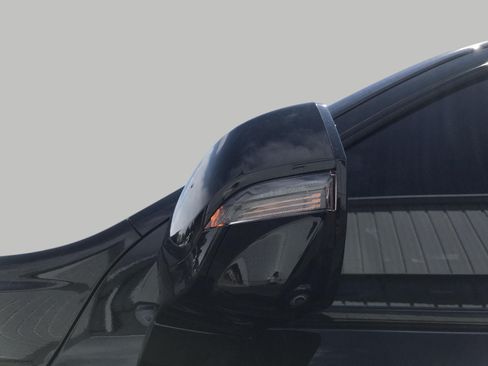 Certified 2021 Chevrolet Tahoe RST w/ Luxury Package AWD/4WD image 97