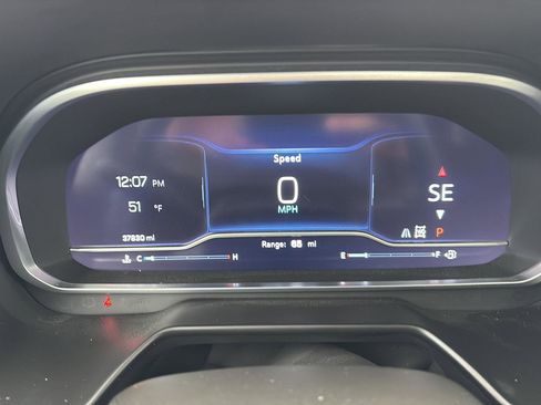 Certified 2023 Chevrolet Suburban Z71 w/ Luxury Package image 31