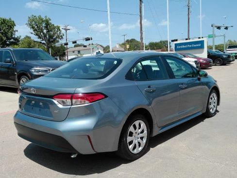 Used 2025 Toyota Corolla LE FWD image 6