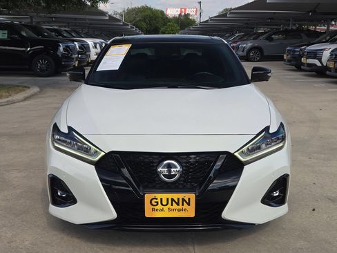 Used 2021 Nissan Maxima SR w/ Sport Mat Group FWD image 8