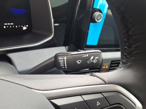 New 2026 Volkswagen Jetta SE image 17