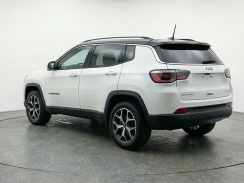 Used 2025 Jeep Compass Limited AWD/4WD image 6