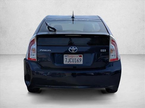 Used 2015 Toyota Prius Three image 6