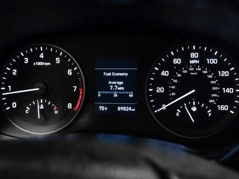 Used 2019 Hyundai Tucson Limited FWD image 18