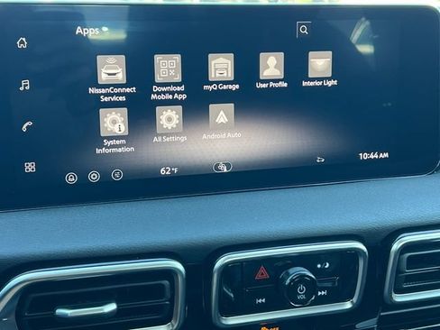 New 2026 Nissan Sentra SR w/ Floor Mat Package FWD image 20