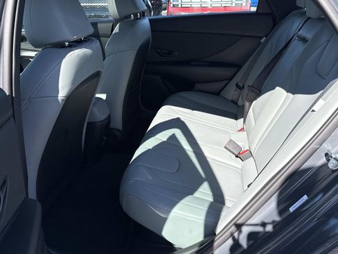 New 2026 Hyundai Elantra Limited FWD image 11