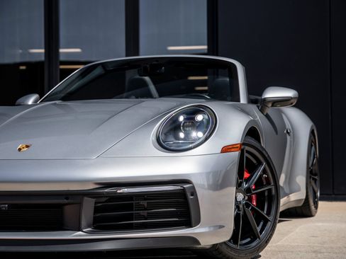Used 2023 Porsche 911 Carrera S RWD image 16