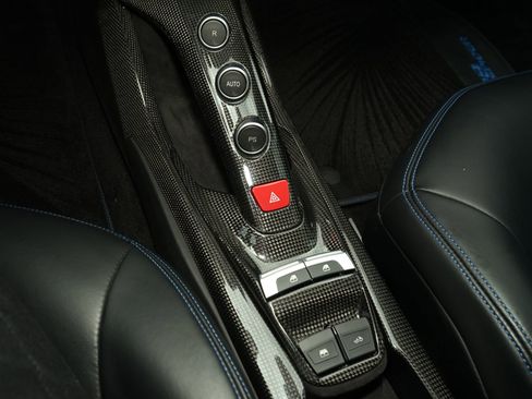 Used 2017 Ferrari 488 Spider image 21